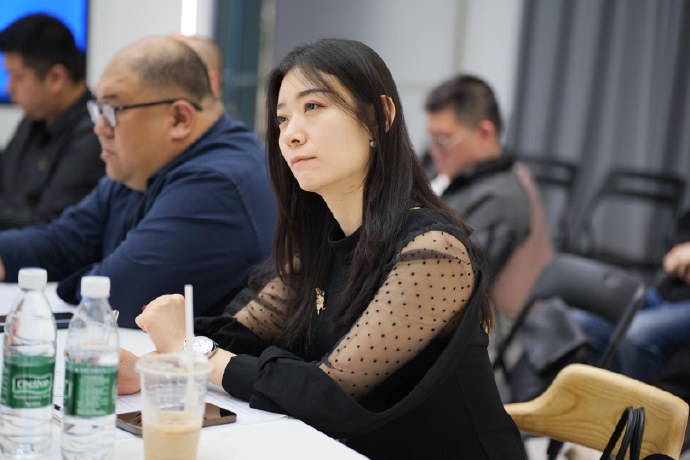 2026年上海市大学生金融财税辩论邀请赛圆满落幕，上海对外经贸大学夺冠